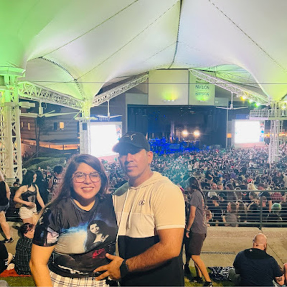 Meet your Posher, Luis - Picture 1 of 1